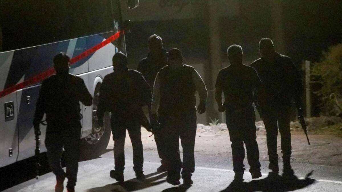 Operativo policial contra narcos. Foto: Juan José Estrada Serafín, Cuartoscuro, El País