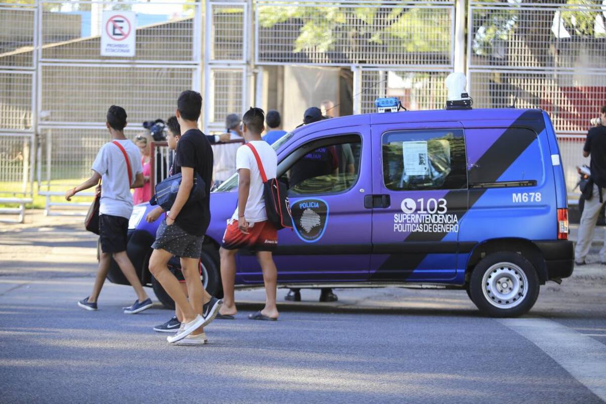 Operativo policial en River Plate - abusos sexuales NA