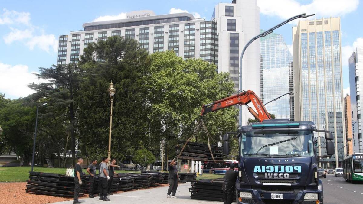 Organización del operativo de seguridad en el Sheraton. Foto: NA