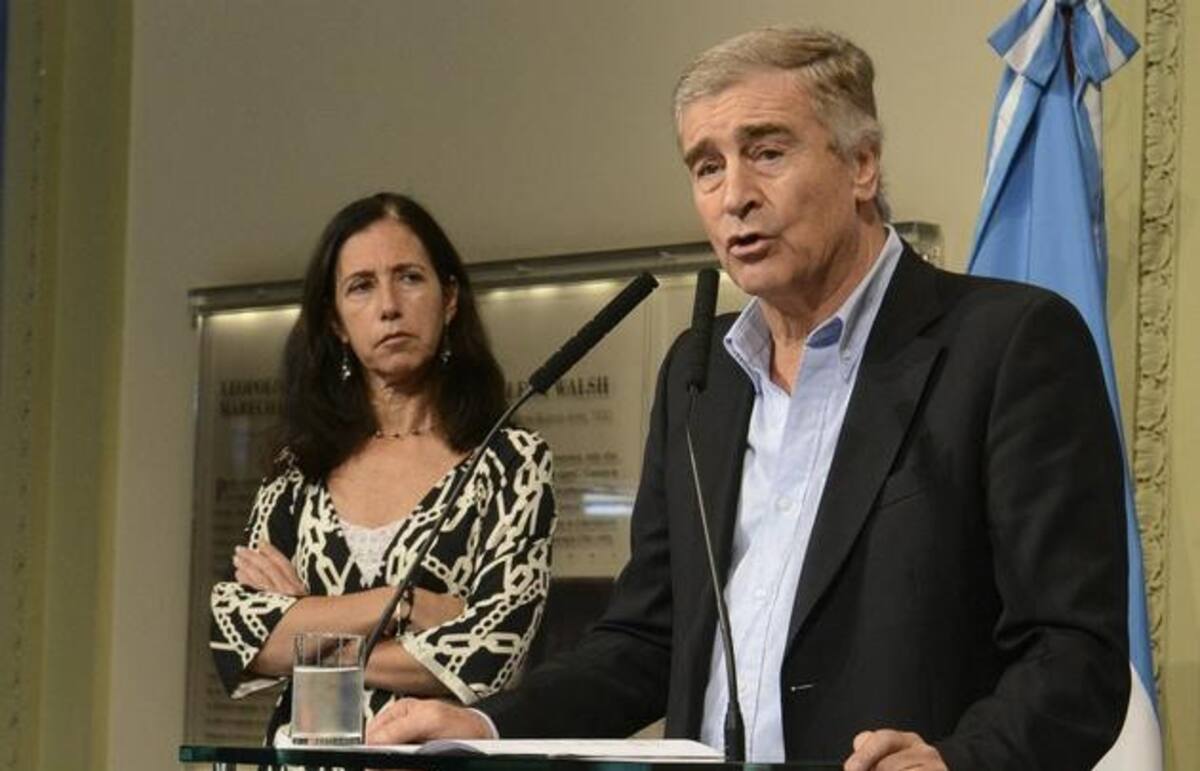 Oscar Aguad - Ministro de Defensa