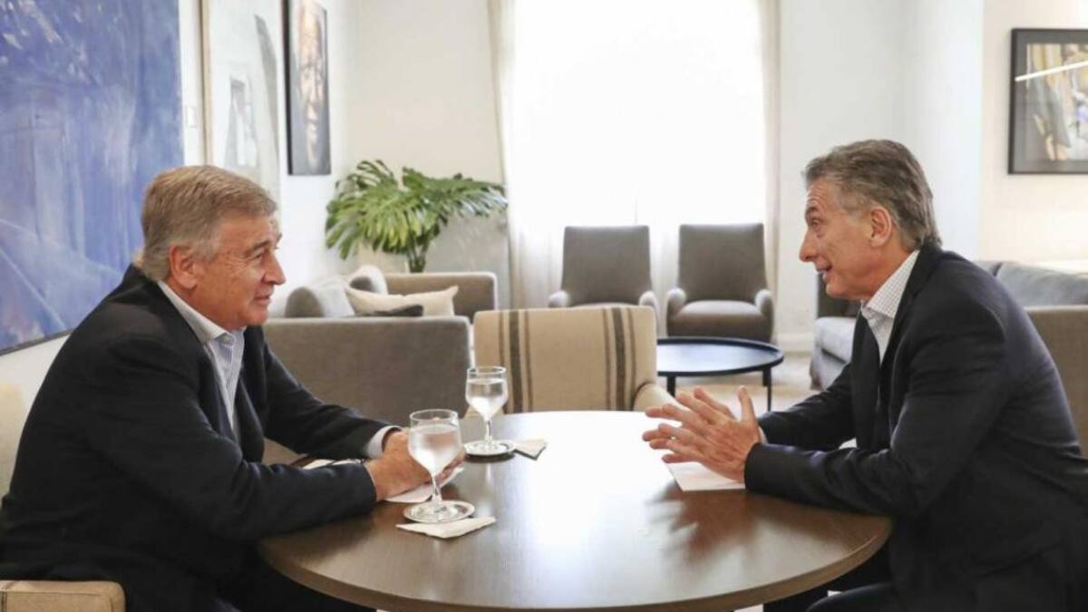 Oscar Aguad y Mauricio Macri, NA