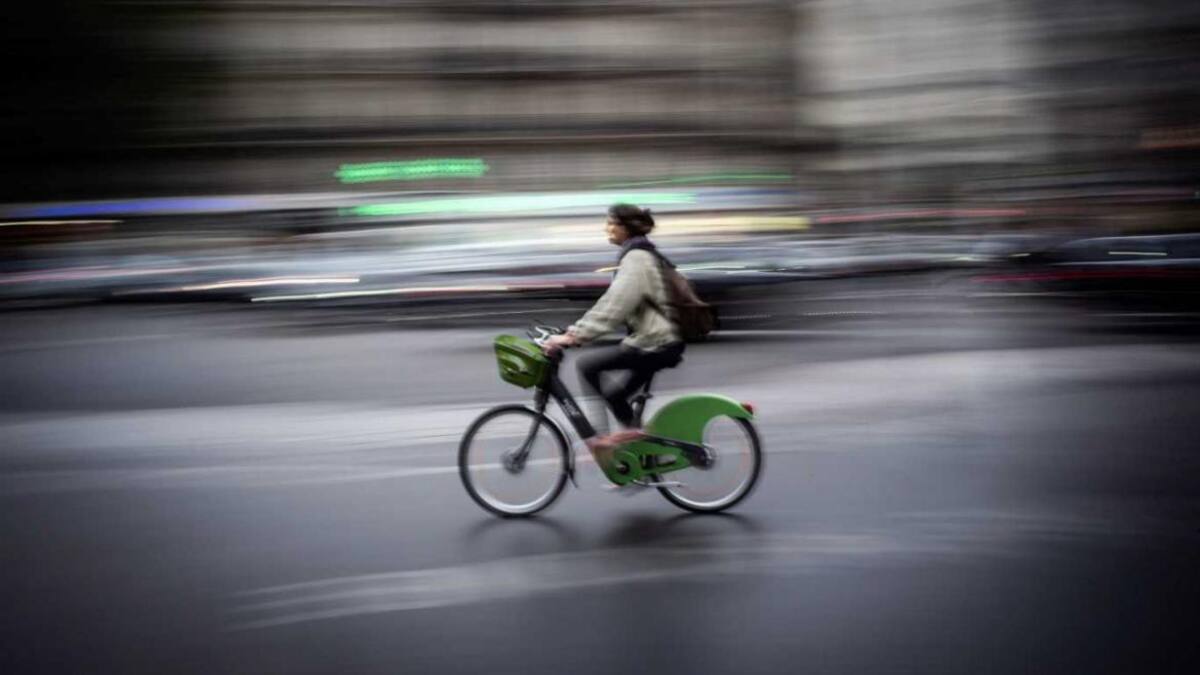 Otro motivo para soñar con París: la imaginan peatonal y para ciclistas. Foto NA.