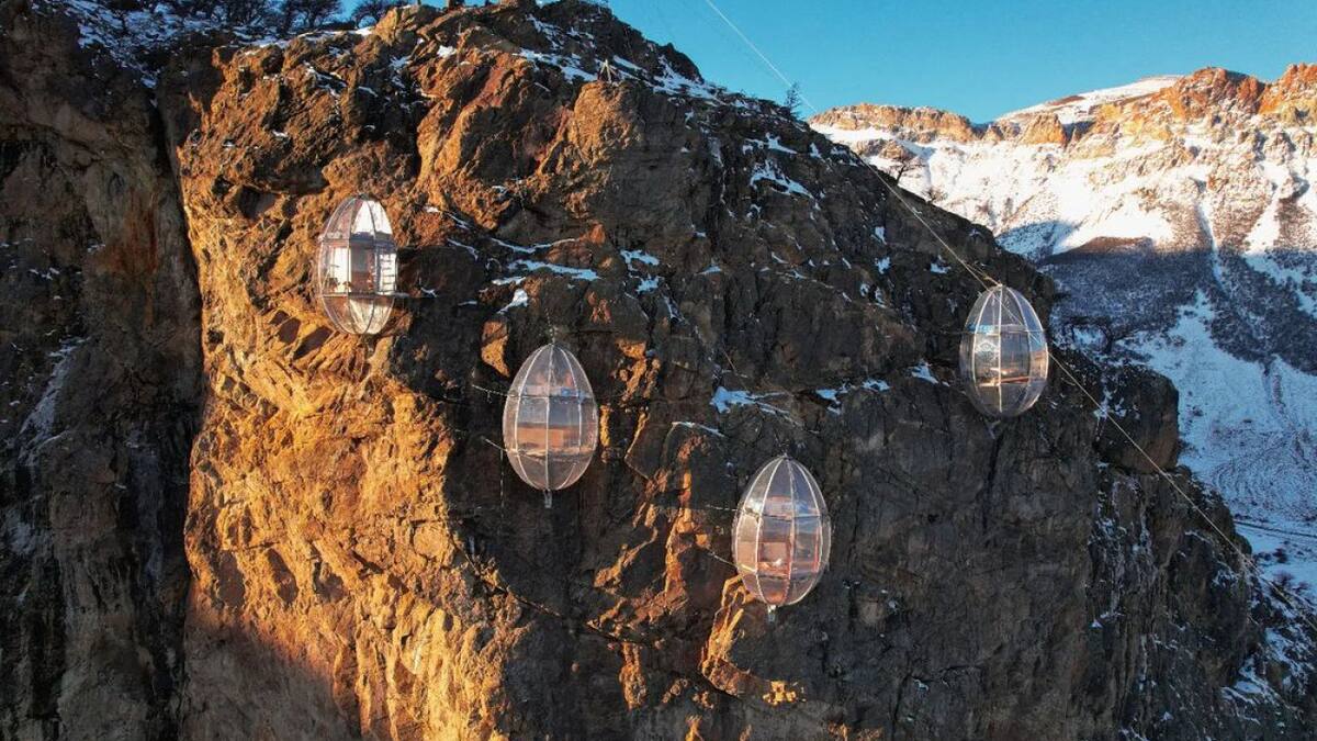 ¿Dormirías a 250 metros de altura?: Ovo Patagonia, el lugar ideal para las almas aventureras