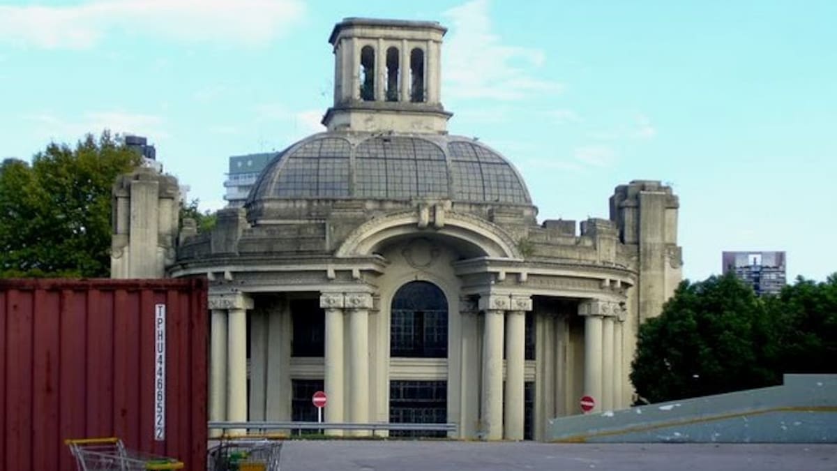 “Pabellón de Fiestas, Correos y Telégrafos”, como fue bautizado en su comienzo