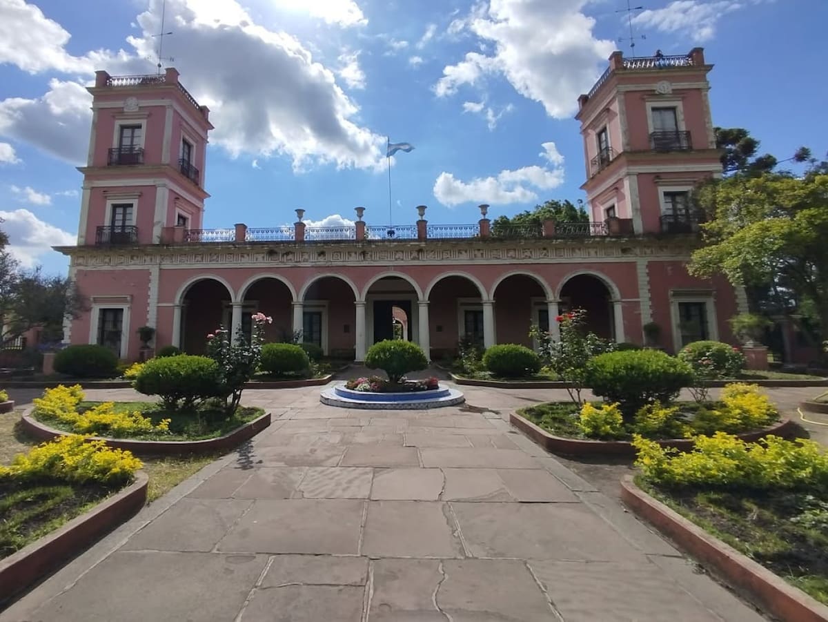 Palacio San José, residencia de Justo José de Urquiza. Foto: Instagram @oficial.palaciosanjose