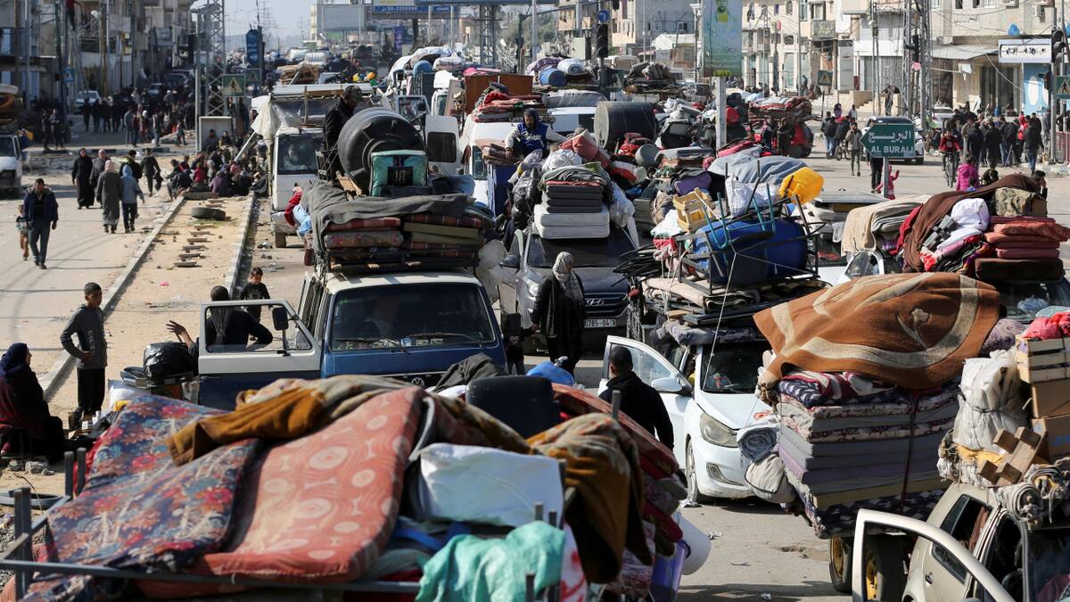 Palestinos desplazados en Gaza. Foto: Reuters/Hatem Khaled