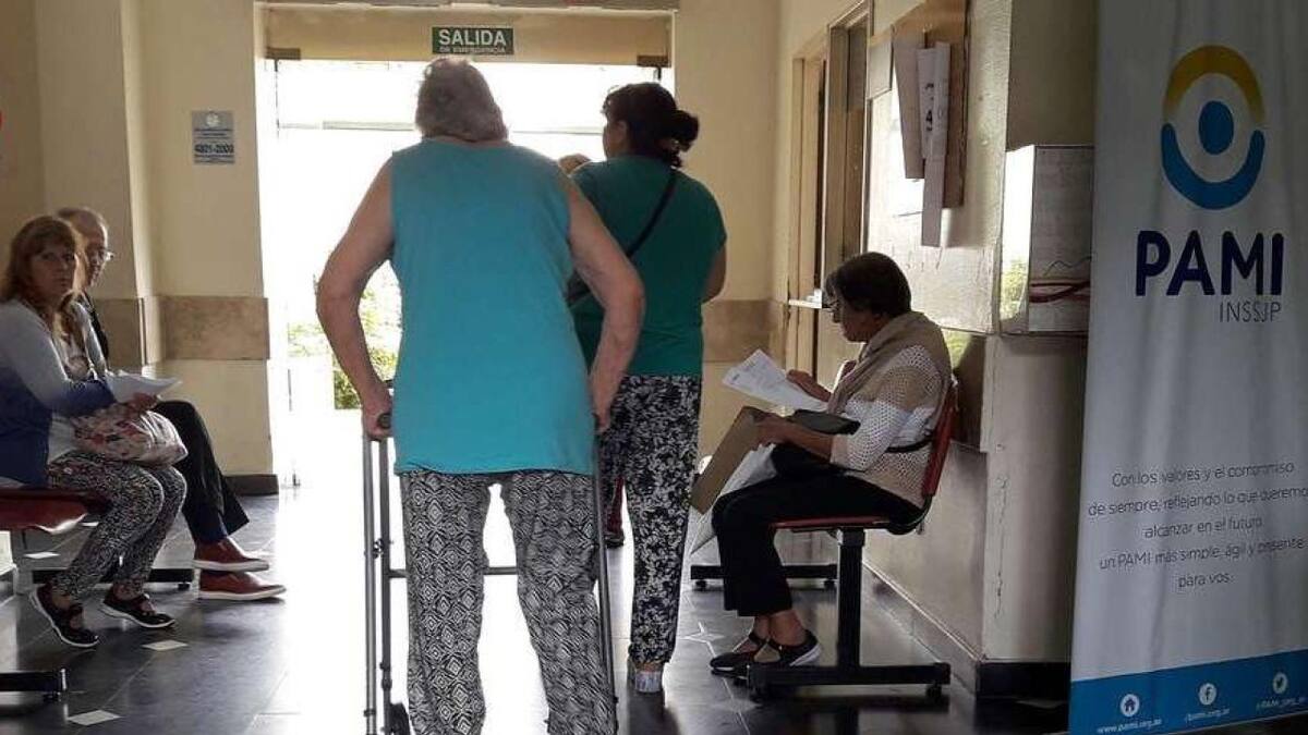 Algunos afiliados podrán tener descuentos del 100% por PAMI en sus medicamentos. Foto: Archivo.
