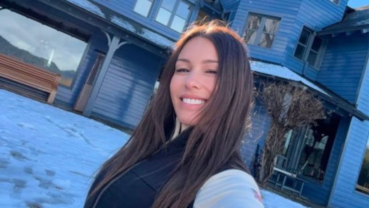 Lujosa, sofisticada y con vista al lago: la cabaña en la que Pampita pasa vacaciones de invierno con su familia