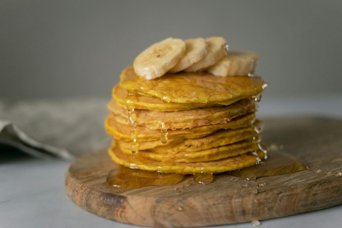 Panqueques de banana. Foto: Pexels.