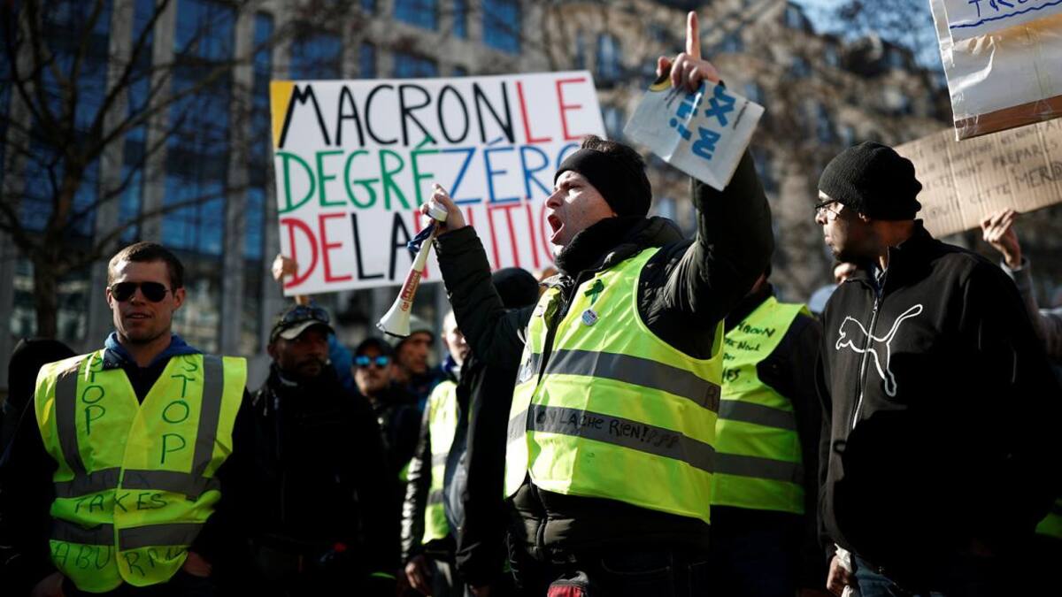 París violenta: volvieron los Chalecos Amarillos, con ataques e insultos antisemitas
