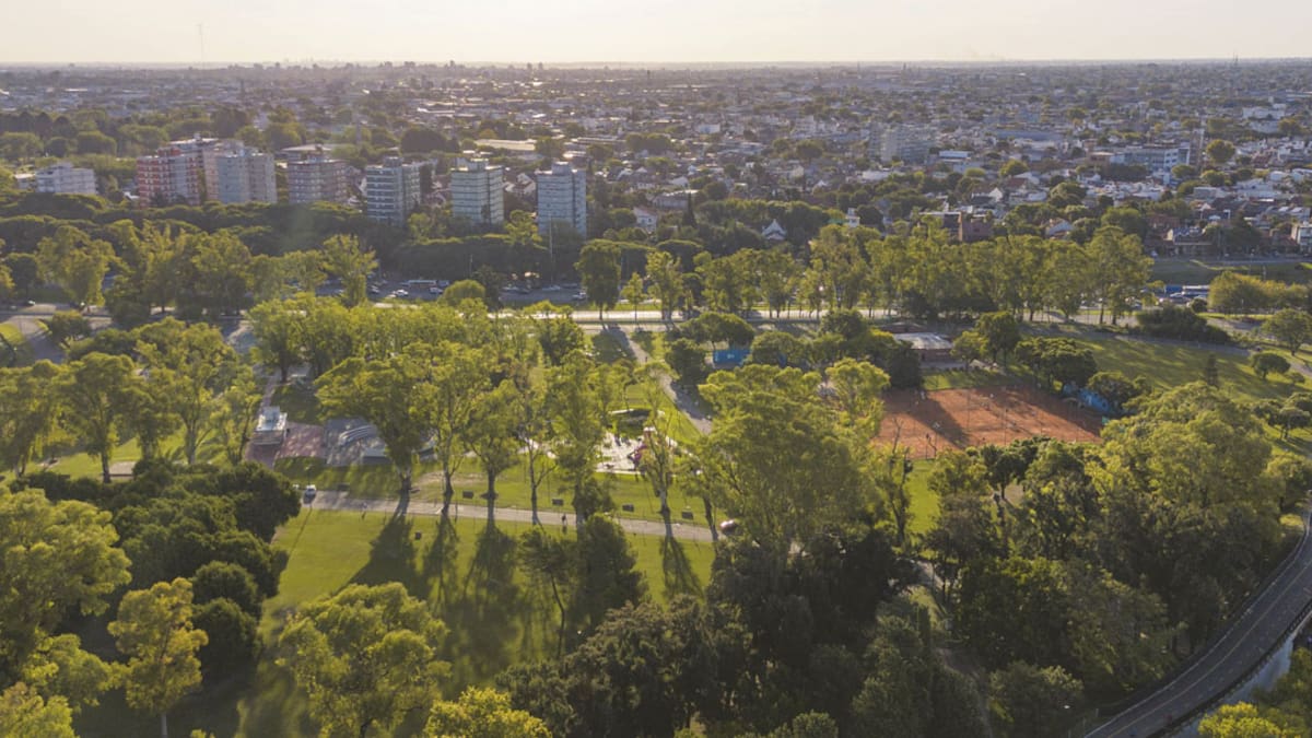 El parque de Buenos Aires que casi todos llaman mal: un lugar que todos conocen y una confusión que se repite hace años