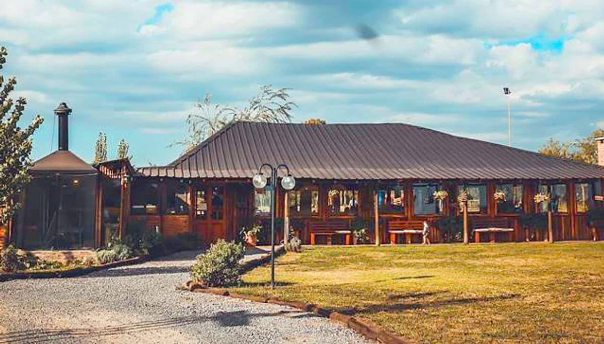 Parrilla en Carlos Keen. Foto: NA.