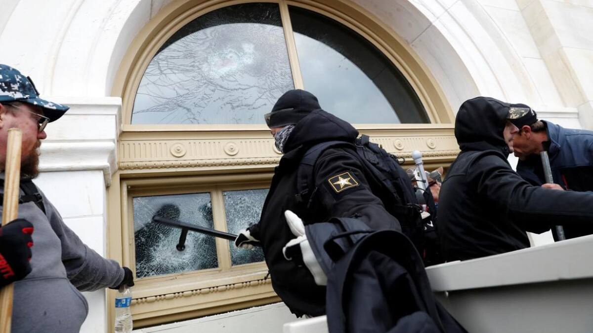 Partidarios de Trump ingresaron al Capitolio de Estados Unidos, REUTERS