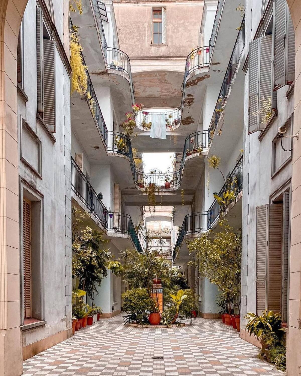 Pasaje General Paz, Colegiales. Foto Instagram @buenosairestourist