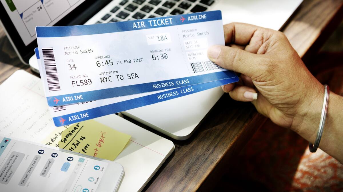 Los errores más comunes a la hora de comprar un boleto de avión. Foto: Freepik.