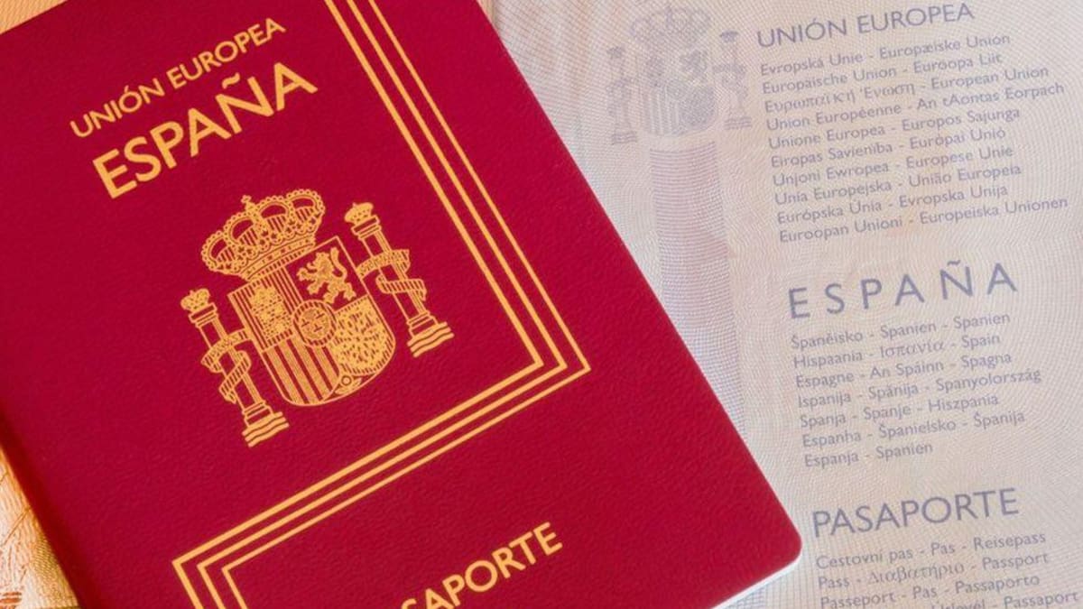 Pasaporte español.