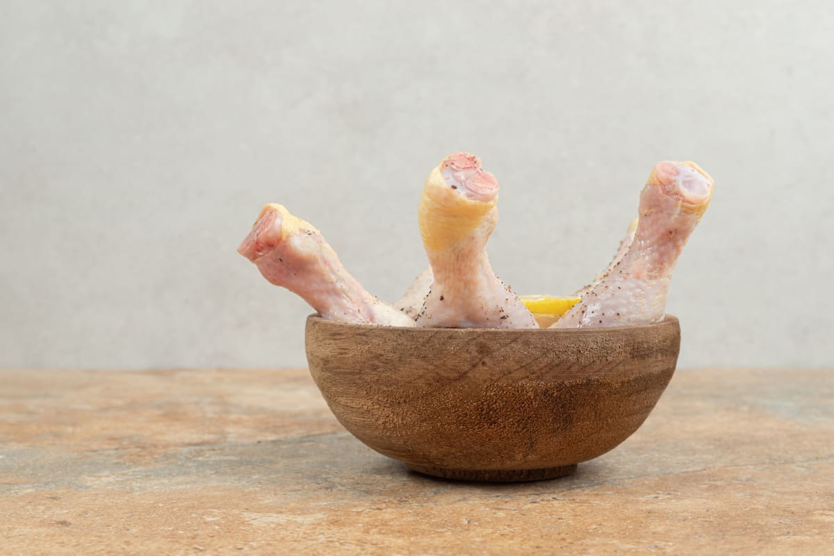 Patas de pollo. Fuente: Freepik