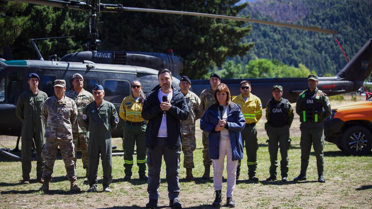Patricia Bullrich y Luis Petri en El Bolsón.