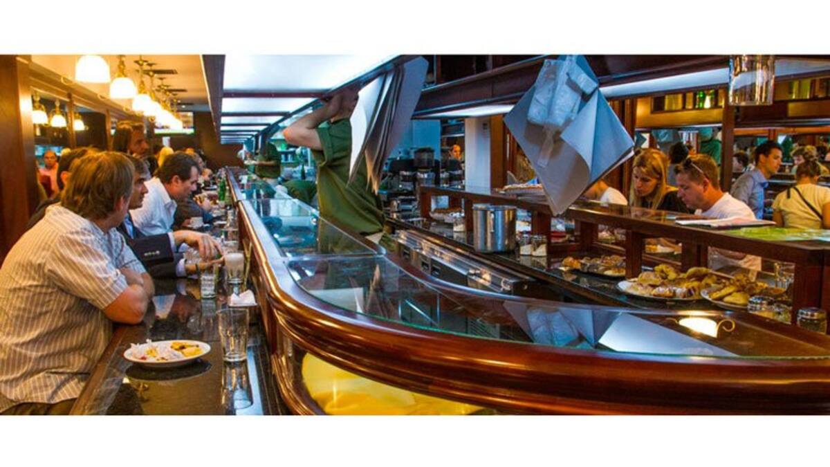 Paulin Cafe