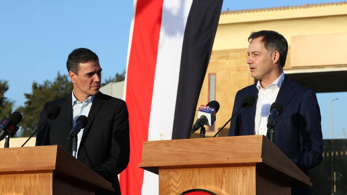 Pedro Sánchez y Alexander De Croo en Egipto. Foto: EFE