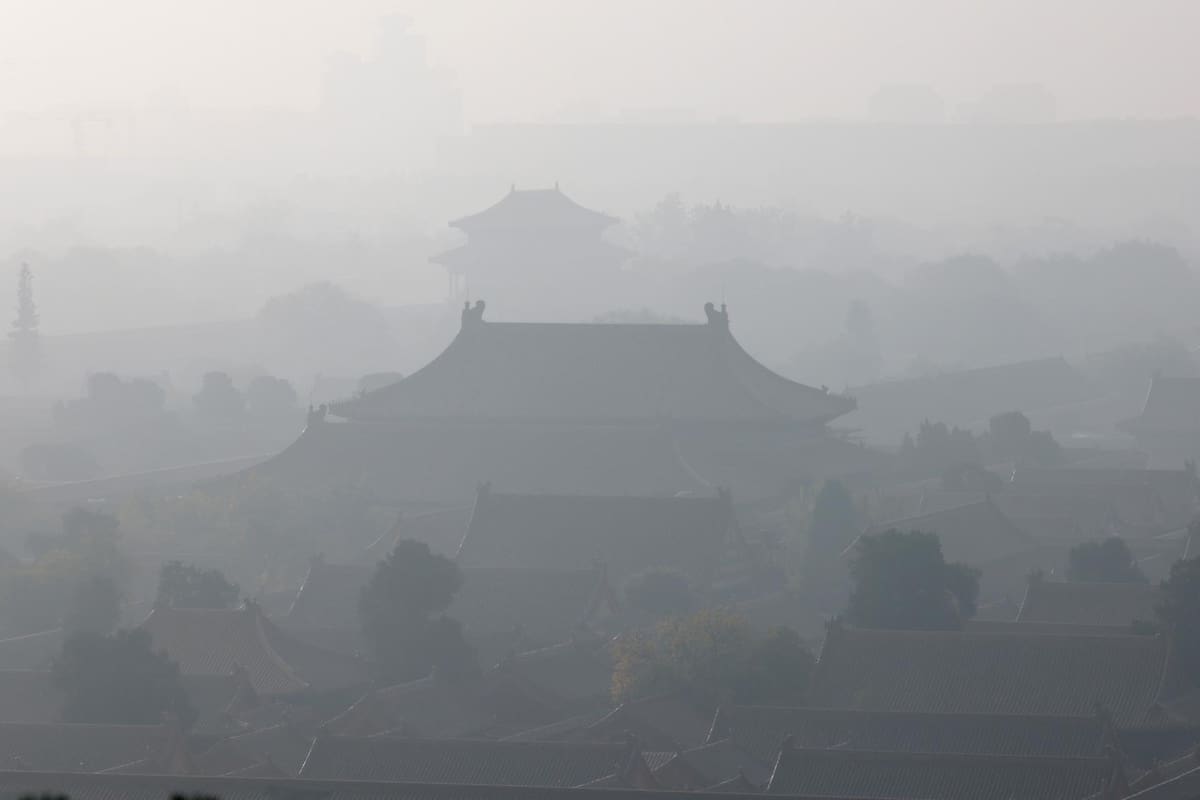 Pekín se encuentra con alerta roja debido a la contaminación y el smog en el aire. Foto: EFE
