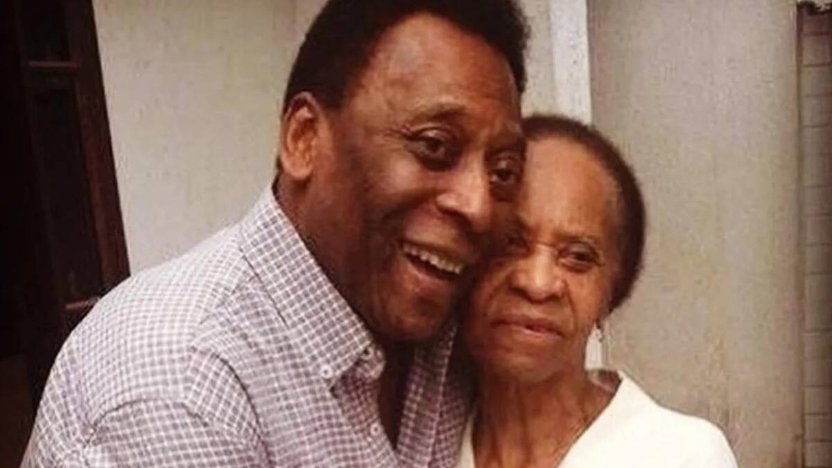 Pelé y Doña Celeste, su madre.