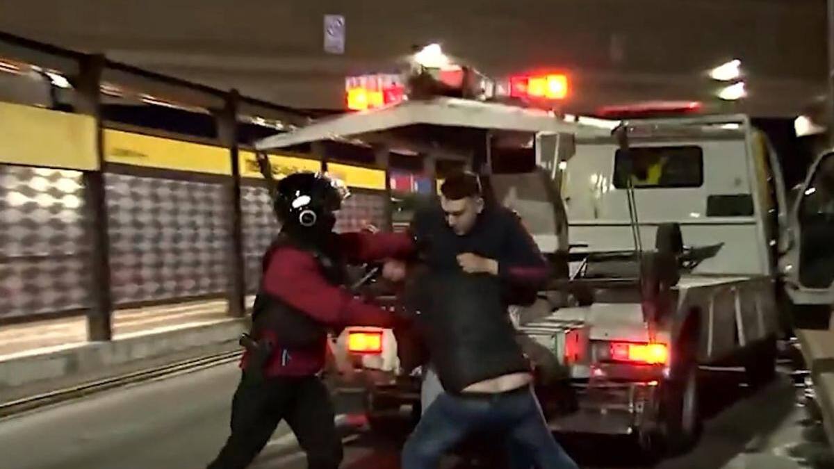 Palermo: dio positivo en un control de alcoholemia y se agarró a piñas con un joven que salía del boliche