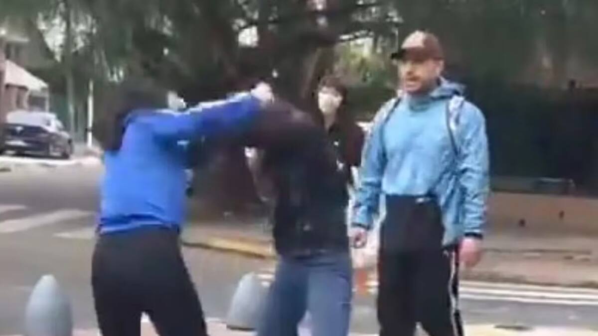 Pelea entre estudiantes de Ramos Mejía. Foto: captura video