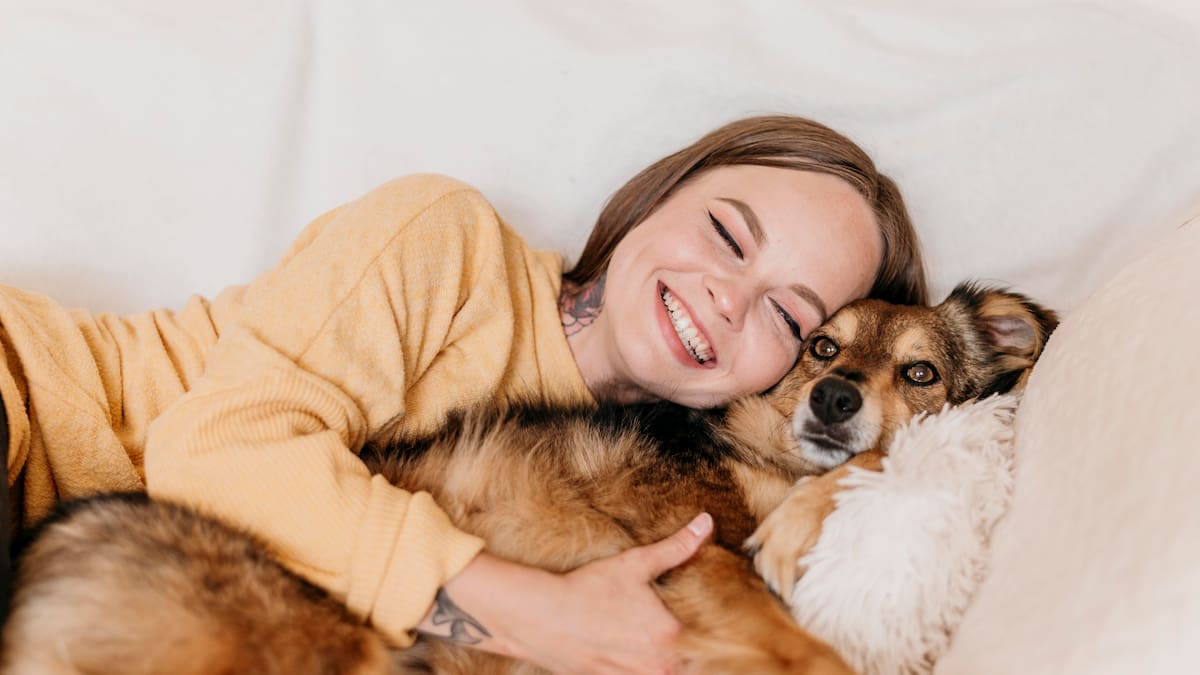Cómo los perros nos ofrecen beneficios para la salud física y mental.