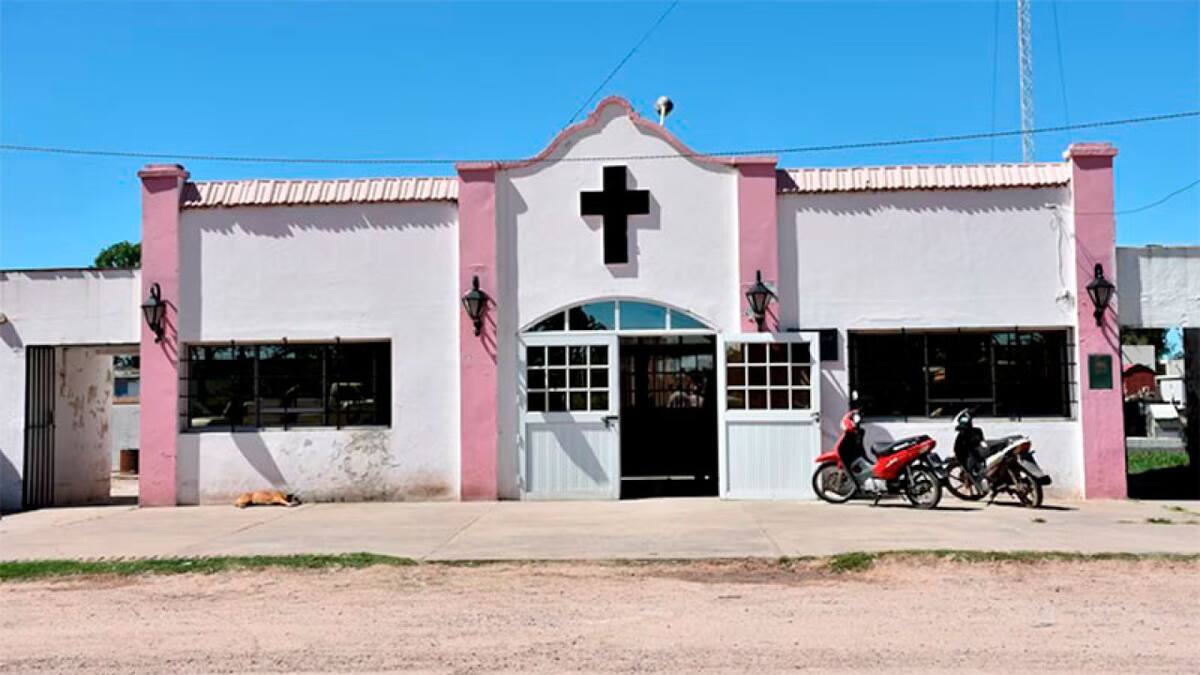 Personas entran a un cementerio de Chaco para tener relaciones. Foto: gentileza www.diariochaco.com.