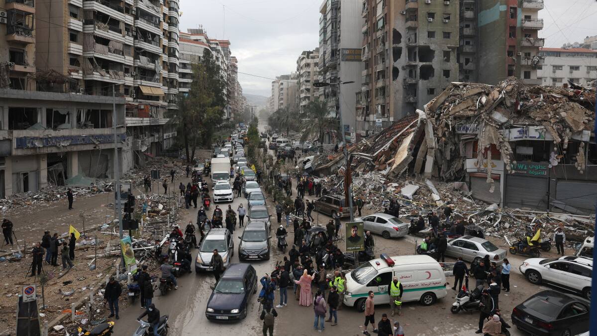 Personas regresan a sus hogares en el Líbano tras tregua entre Israel y Hezbollah. Foto: Reuters.