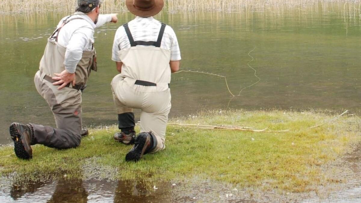 Pesca deportiva en la Laguna Willmanco. Foto: X / @TurismoEsquel.