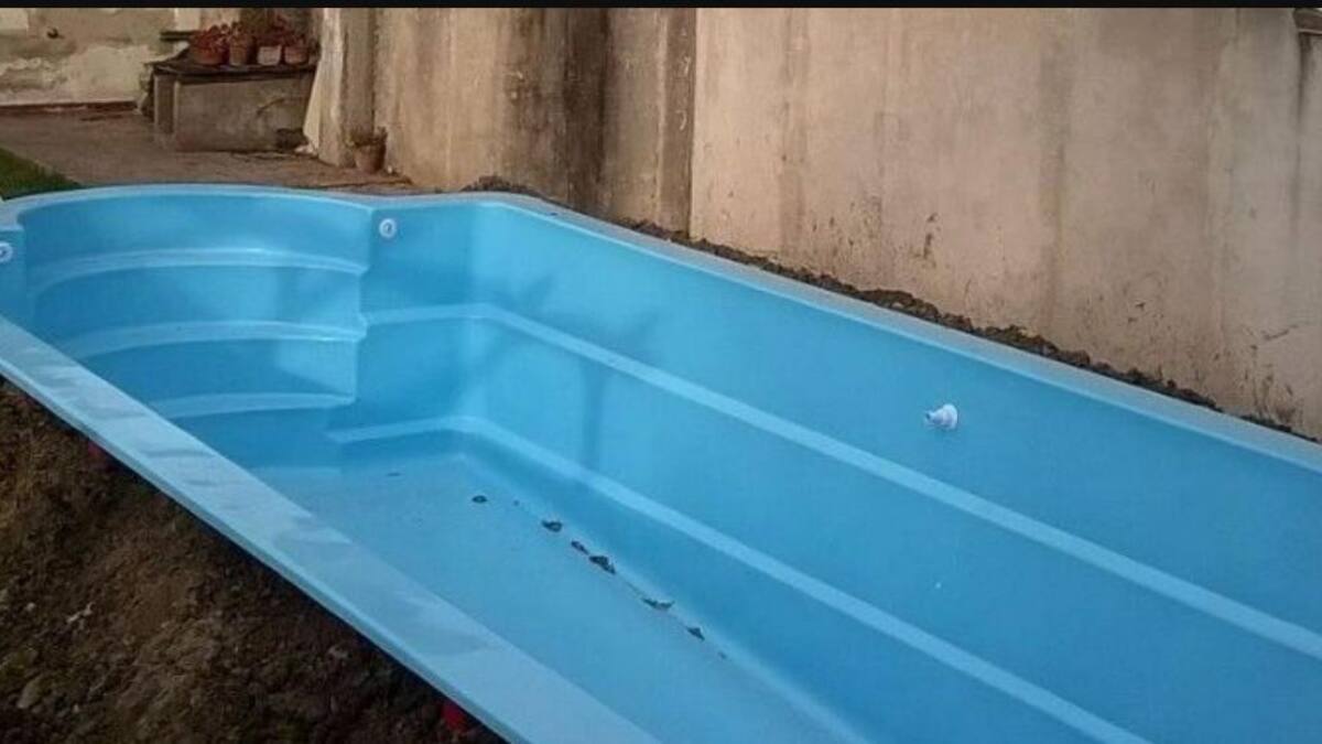 Insólito: le robaron la pileta y la encontró en la casa de un vecino con un dron