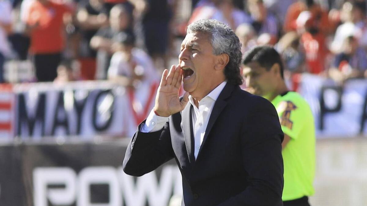 Pipo Gorosito, entrenador, Foto: NA.