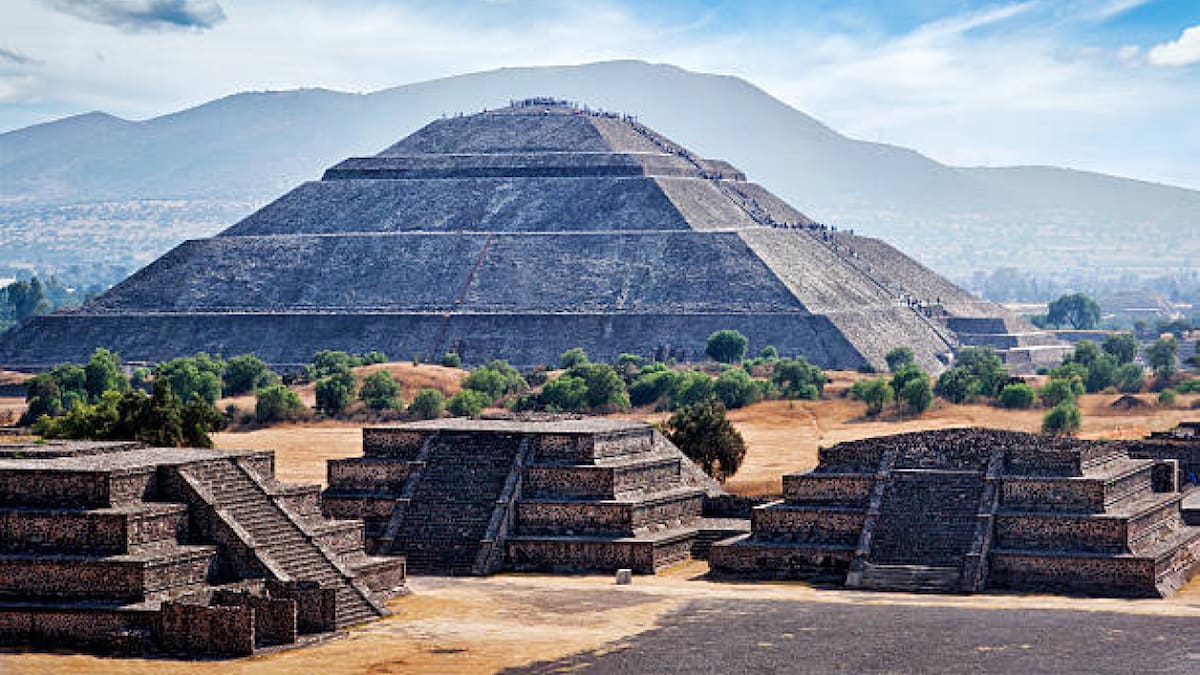 Pirámide del Sol en Teotihuacan. Foto X.