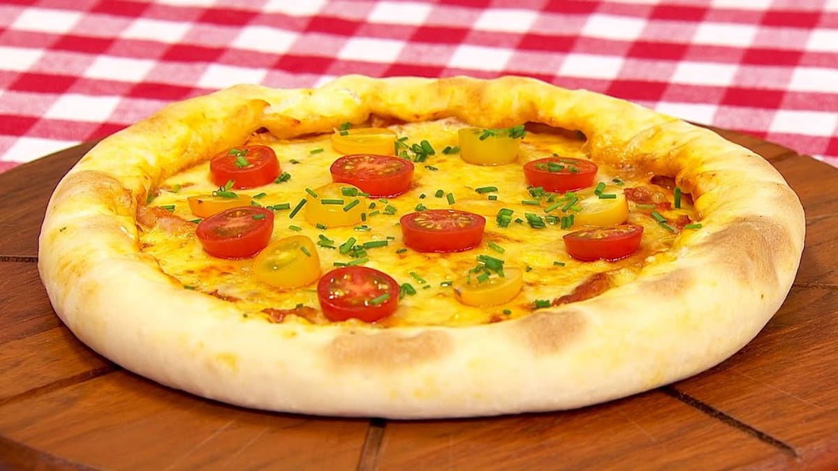 Pizza rellena. Foto: captura YouTube