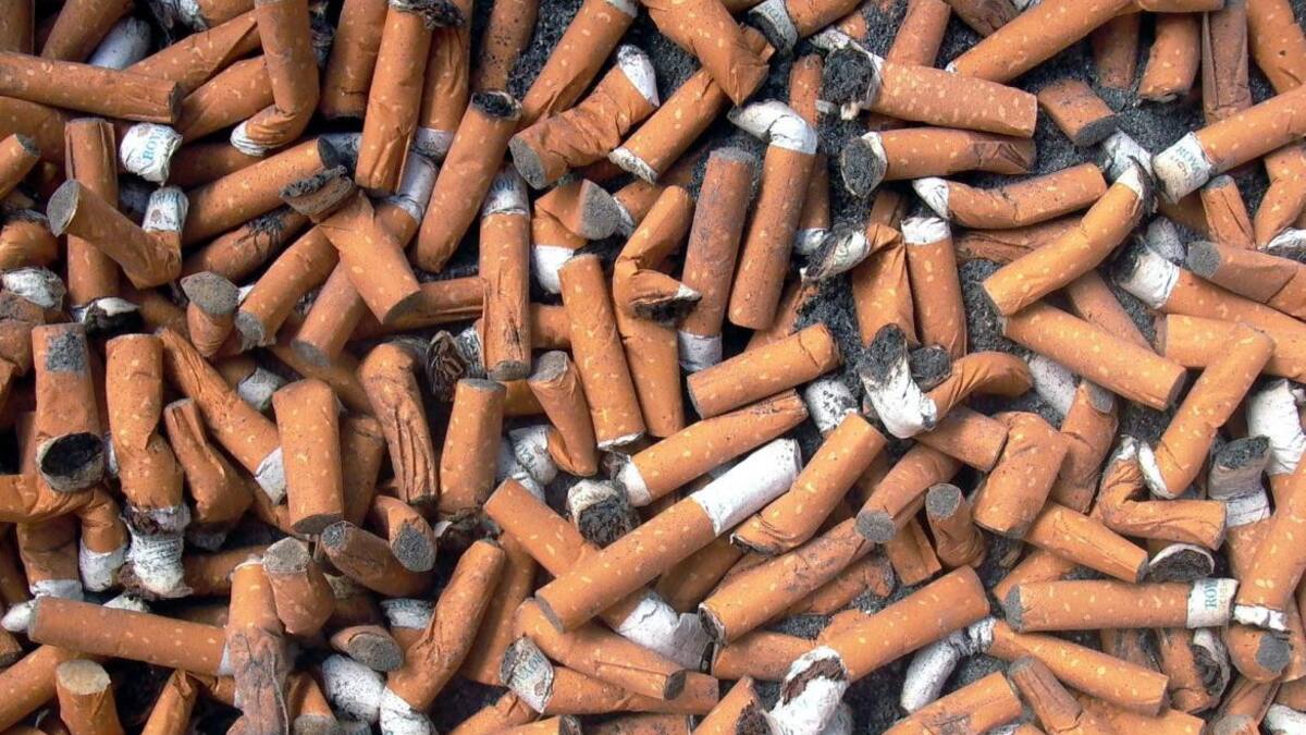 Plásticos, colillas de cigarrillos