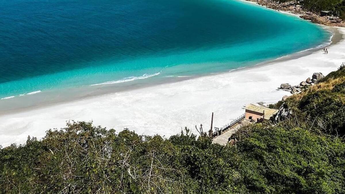 Vacaciones en las playas de Brasil. Foto Instagram @arraialdocabooficial