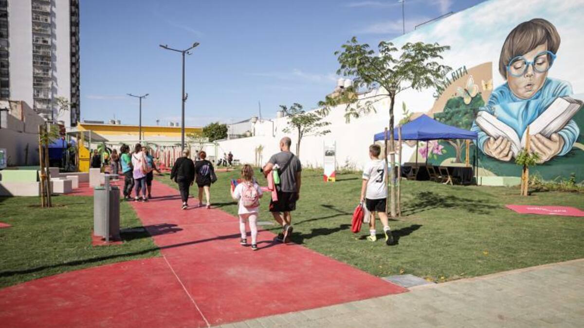 Nueva plaza en Villa Santa Rita, el único barrio de CABA que no contaba con su propio espacio verde.