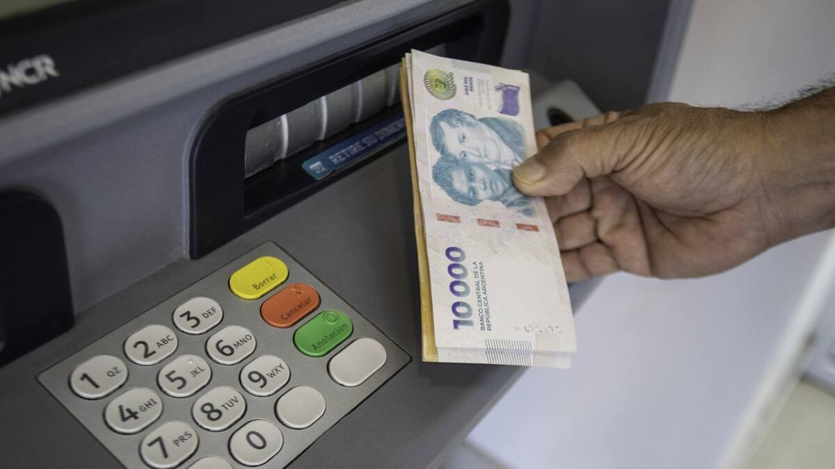 Baja la tasa de interés en Argentina: uno por uno, cuánto paga cada banco y qué ofrecen a los clientes por plazo fijo