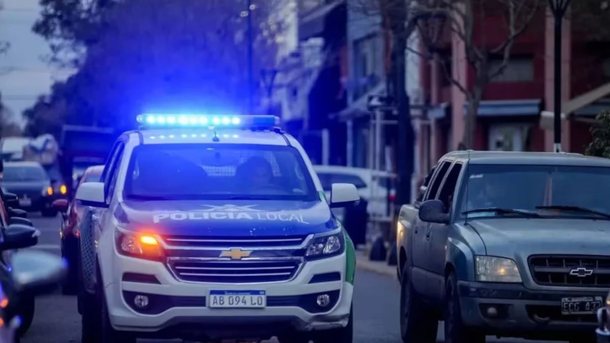 Encontró mensajes en el celular de su pareja, se los reclamó y él la asesinó a puñaladas