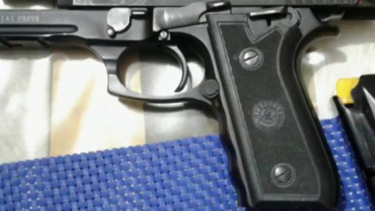 Policía mata a adolescente que quiso robarle el auto con arma de juguete - Monte Grande