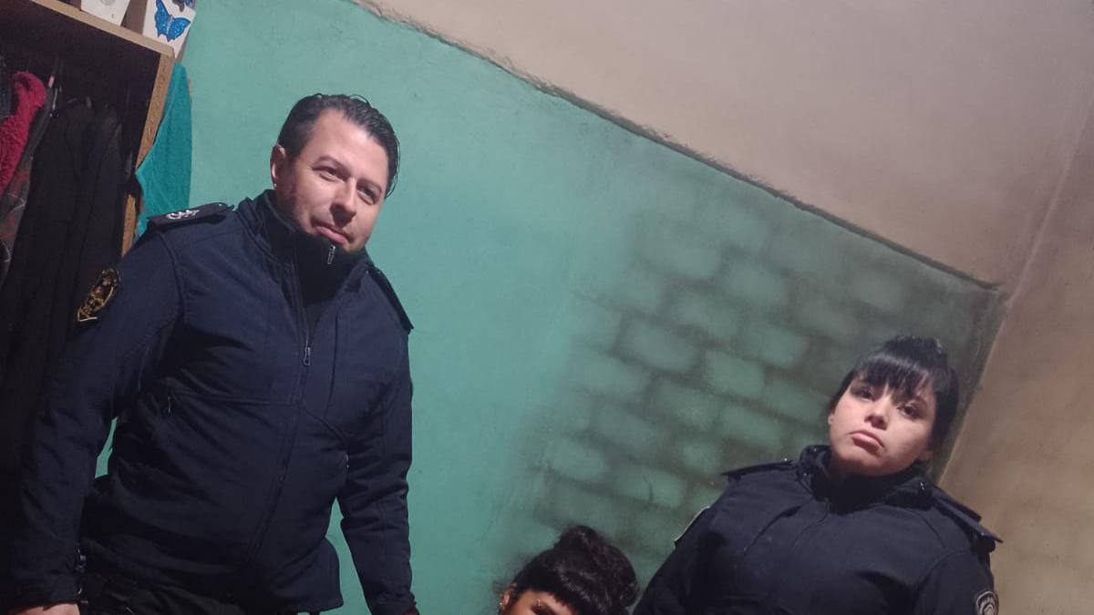 Policías de Merlo ayudaron a una mujer a dar a luz