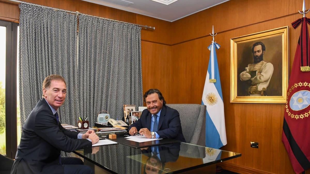 Diego Santilli y el gobernador salteño Gustavo Sáenz