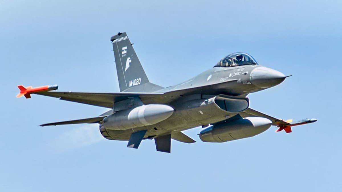 El desafiante operativo que trae otros seis F-16 a la Argentina: cruzan el Atlántico rumbo a Brasil