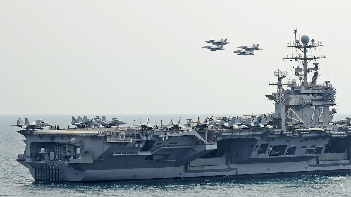 Tensión máxima: Estados Unidos derribó un dron iraní que se aproximaba al portaaviones USS Abraham Lincoln en el mar Arábigo