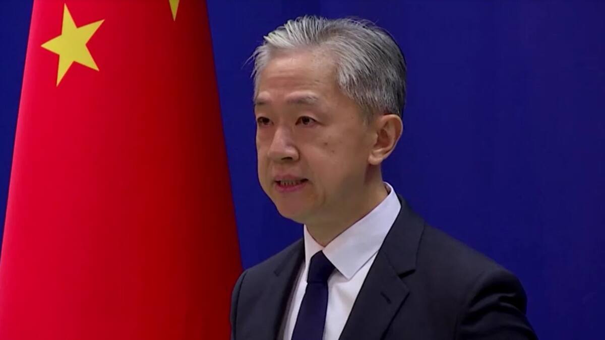 Portavoz del Ministerio de Asuntos Exteriores de China, Wang Wenbin. Foto: captura Reuters.