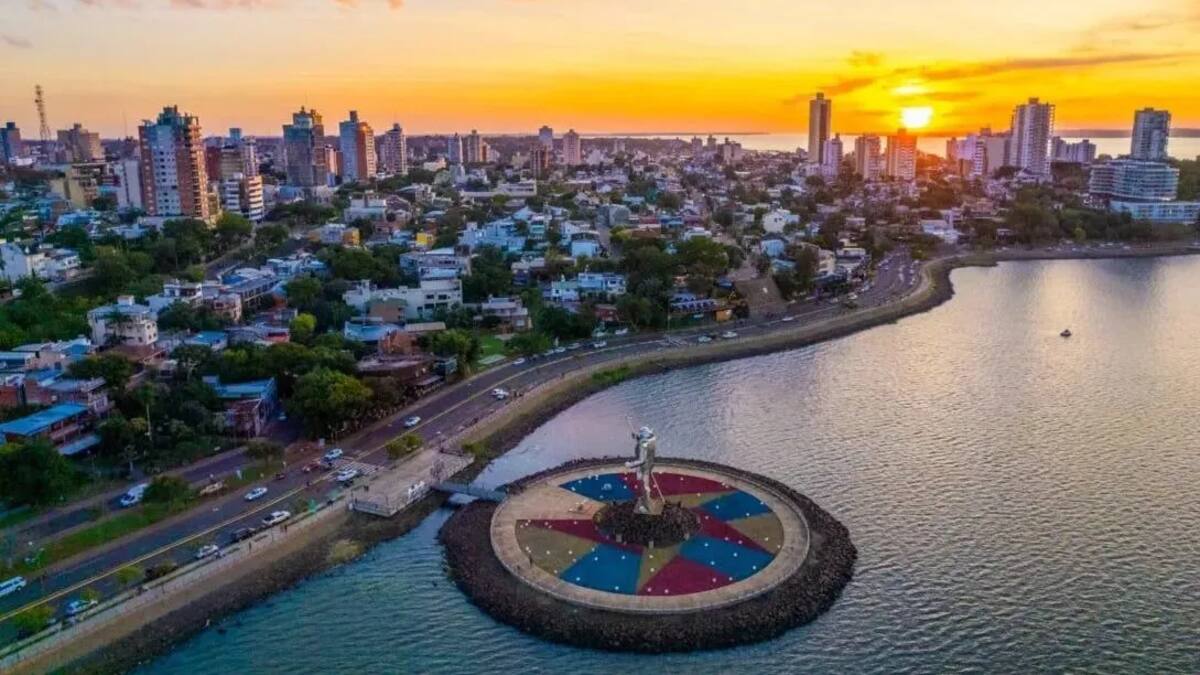 Viajó a la ciudad argentina que más creció en los últimos años y quedó sorprendido por sus imponentes edificios: “Todos van a Iguazú, pero pocos visitan...”