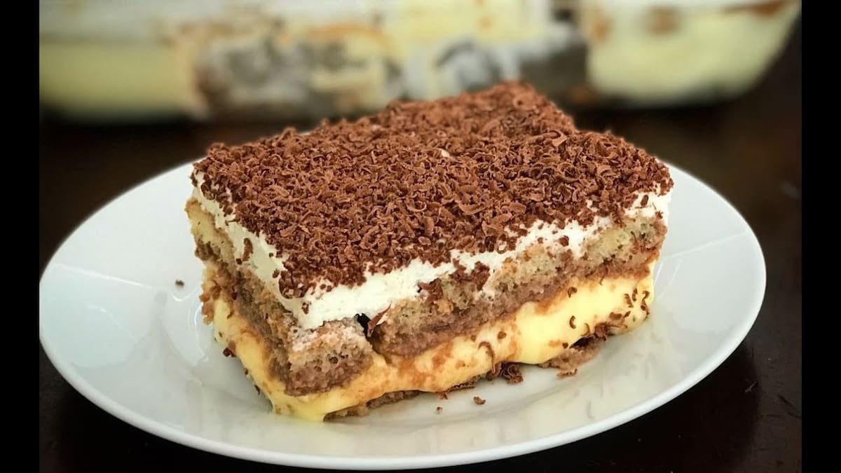 Postre frío con vainillas. Foto: captura YouTube