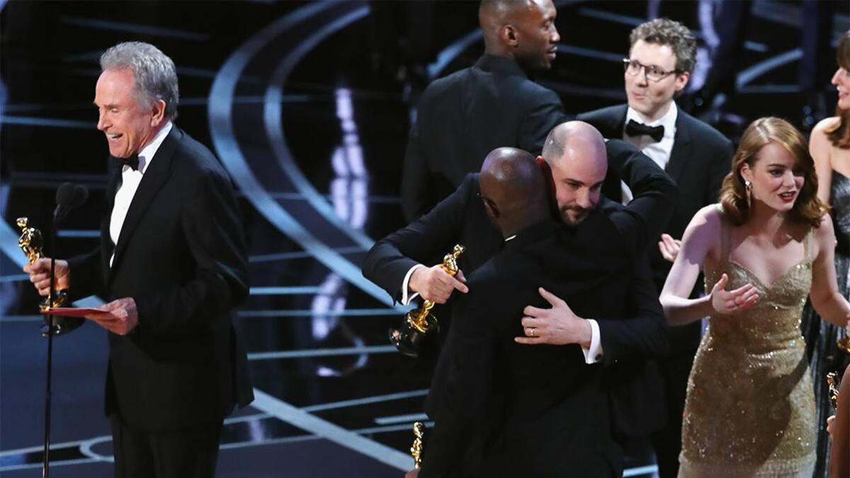Oscars: "Moonlight" gana como mejor película, con papelón incluído